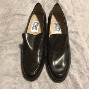 NWOB Worthington leather shoes